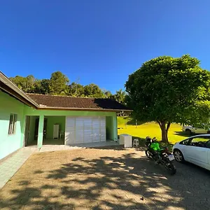  Casa de Férias Casa Ampla Ha 8 Minutos Do Centro Brasil