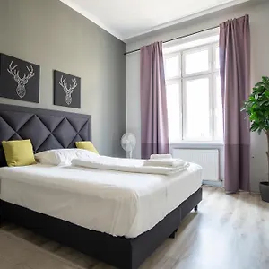 Brand New Renovated Near Augarten Wien