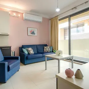 spinola-apartment-saint-julians.hotelssaintjulians.com/
